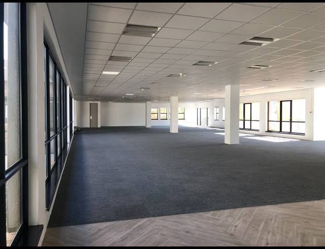 646M² OFFICE TO LET IN WIERDA VALLEY